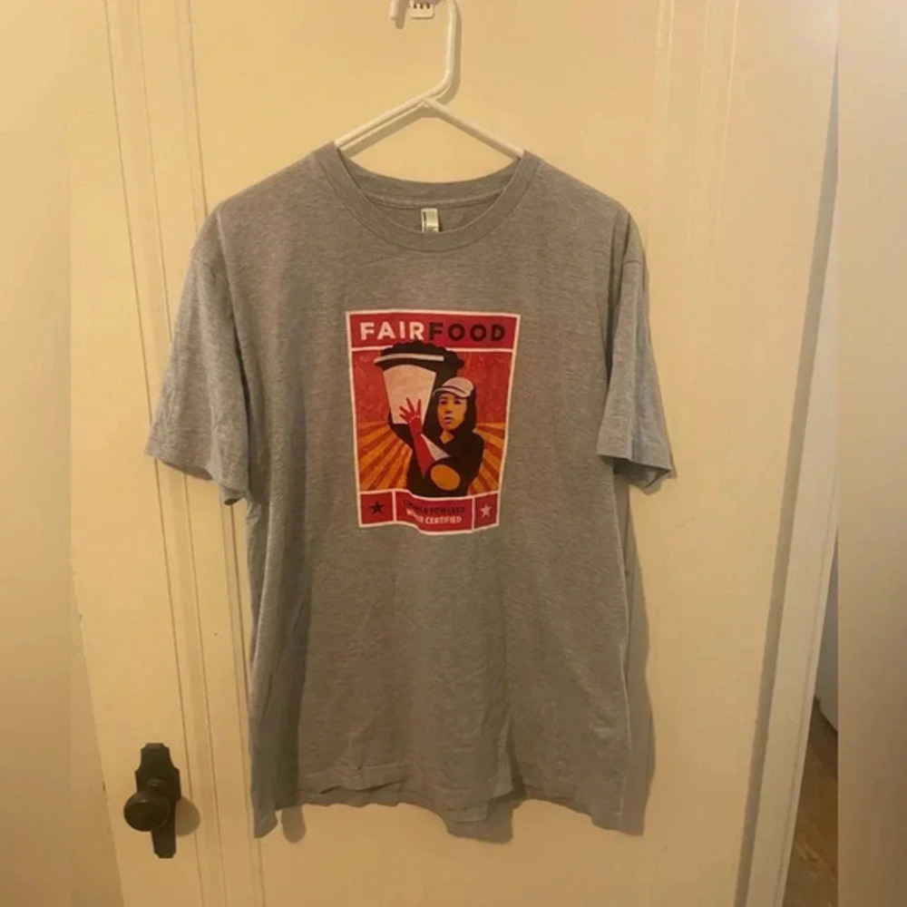 Like new *fair food consumer powered worker certified* size XL